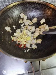 Make Five flowers and sour sauce step 2