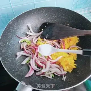Make Egg onions step 4