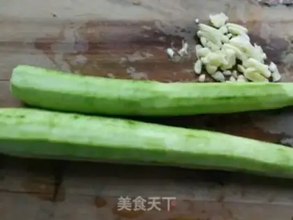 Make Garlic shrimp smelt step 0