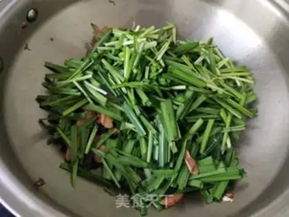 Make Vegetable spring rolls step 7