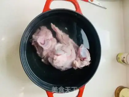 Make Big bones for a melon step 0