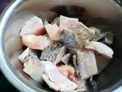Make Sour spicy fish step 1