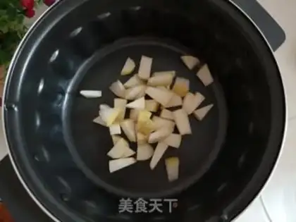 Make Peach glue pear soup step 3