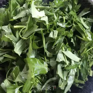 Make Tea and oil and cabbage step 4