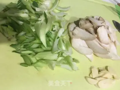 Make Pumpkin and cabbage step 1
