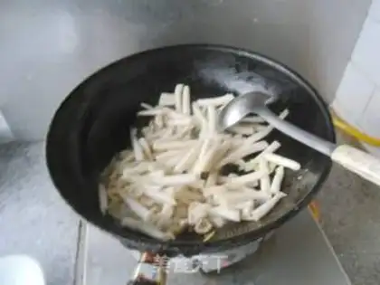 Make A melon of fried mushrooms step 4