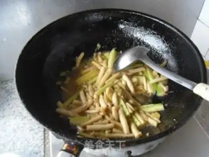 Make A melon of fried mushrooms step 8