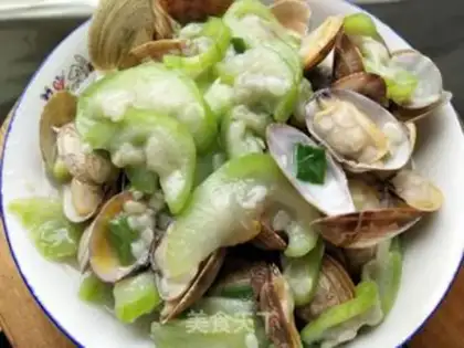 Make Flower clams and silk melons step 6