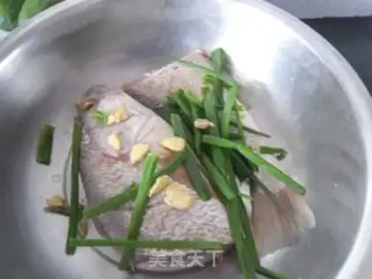 Make Fried yellowfish step 2