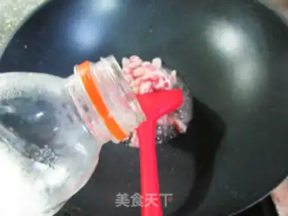 Make Squeeze the raisins and tofu step 2