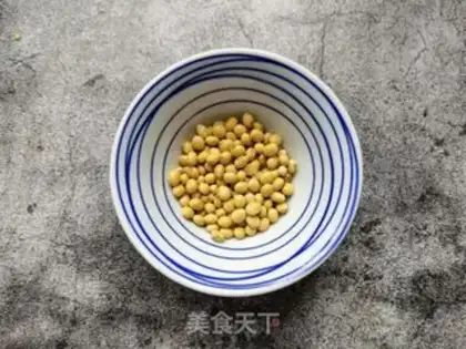 Make Cuifa Mountain medicine, soybeans step 4