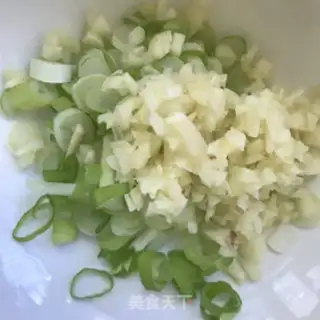 Make Pork powder buns step 0