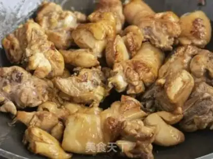 Make Yellow chicken step 3