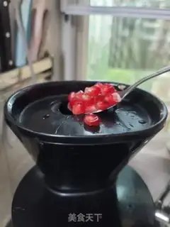Make Fresh pomegranate juice step 2