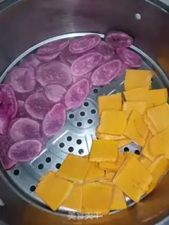 Make The potato pumpkin moon cake step 1