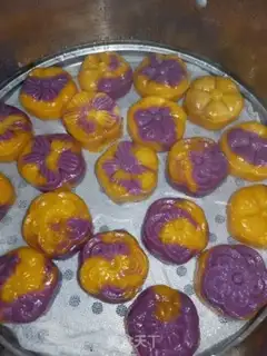 Make The potato pumpkin moon cake step 6