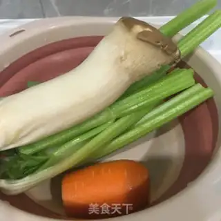 Make Shrimp is three colors step 1