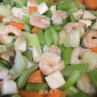 Make Shrimp is three colors step 7