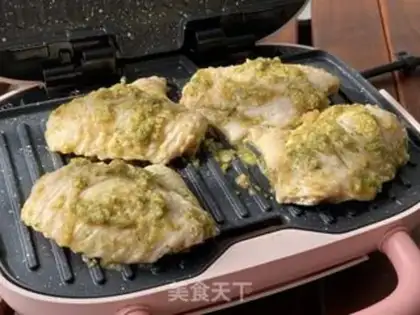 Make The garlic chicken wings licking your fingers step 3