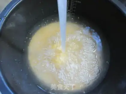 Make Bones and rice congee step 1