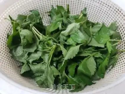 Make A cold, gray needle step 1