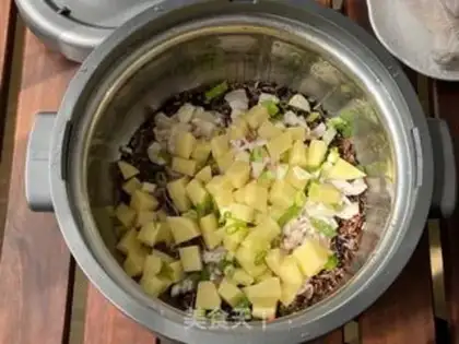 Make Tasty groceries and chicken leg rice step 1