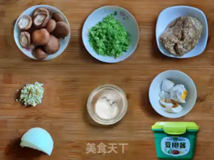 Make Frozen celery buns step 1