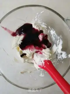 Make Pumpkin blueberry cheese bag step 3