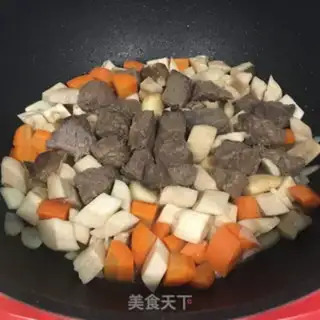 Make Beef pellets for almond mushrooms step 8