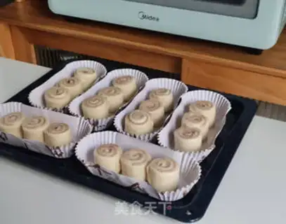 Make Bacon boat rolls step 7