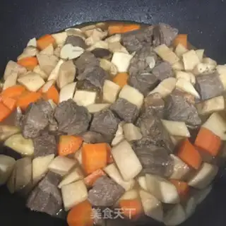 Make Beef pellets for almond mushrooms step 9