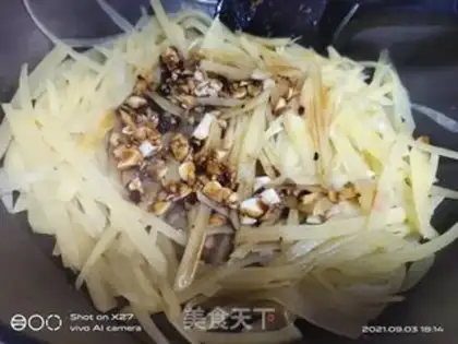 Make Spicy potatoes step 3