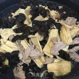Make Meatloaf, woodcrackers step 8