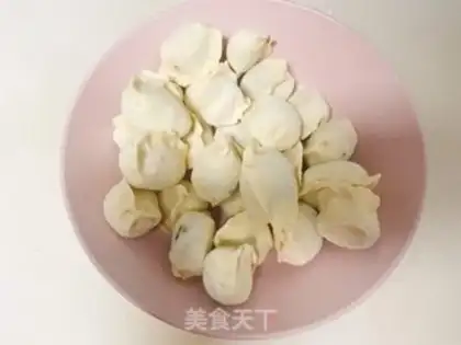 Make Sour soup dumplings step 0