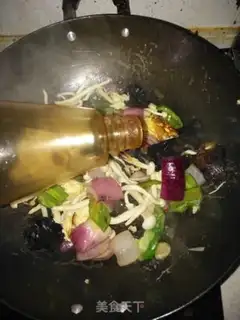 Make White mushroom fried eggs step 9