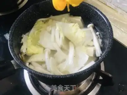 Make Seafood mushrooms and white tea tofu soup step 6