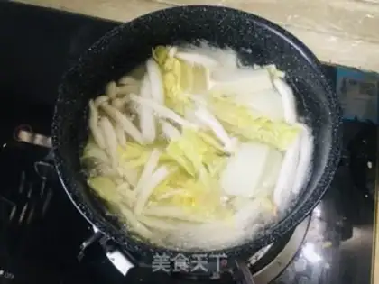 Make Seafood mushrooms and white tea tofu soup step 7