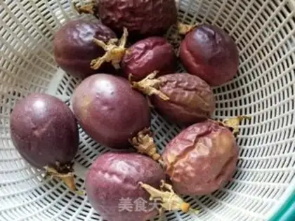 Make A bee of vanilla fruit step 0
