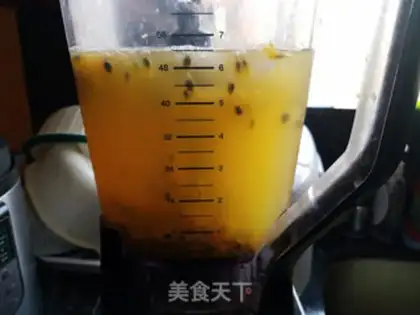 Make A bee of vanilla fruit step 3