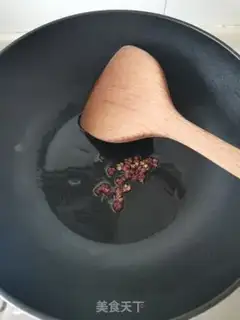 Make Spicy beef stew potatoes step 1