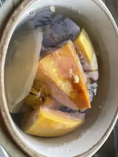 Make Pumpkin conch step 2
