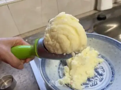 Make Potato mashed up cold and hot step 4