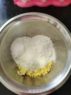 Make Margaret step 1