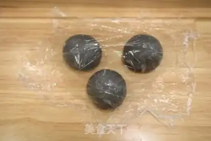 Make Black Sesame Intestines step 8