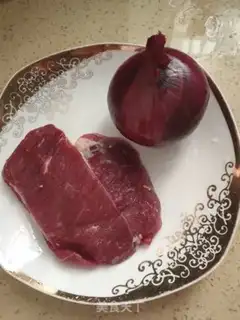 Make Onion beef step 0