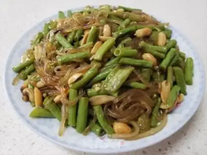 Make Puffed with beans step 5