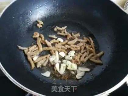 Make Potato leaves and fried meat step 3