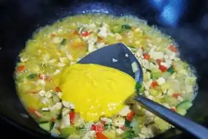 Make Chicken curry step 4