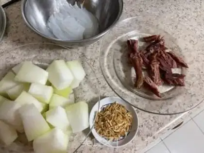 Make Pork fan step 0