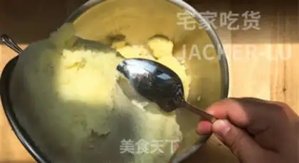 Make Bubble potato balls step 4
